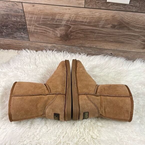 BEACH FEET Suede Sheepskin Wool Lined Classic Low Chestnut Women’s Boot Size 8 - Picture 10 of 16